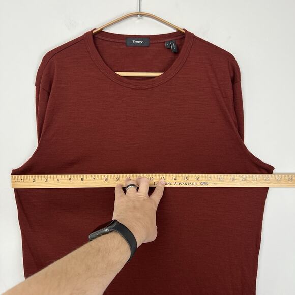 THEORY Men's Large Red Crewneck 100% Wool Sweater Long Sleeve Shirt Lightweight - Picture 7 of 7
